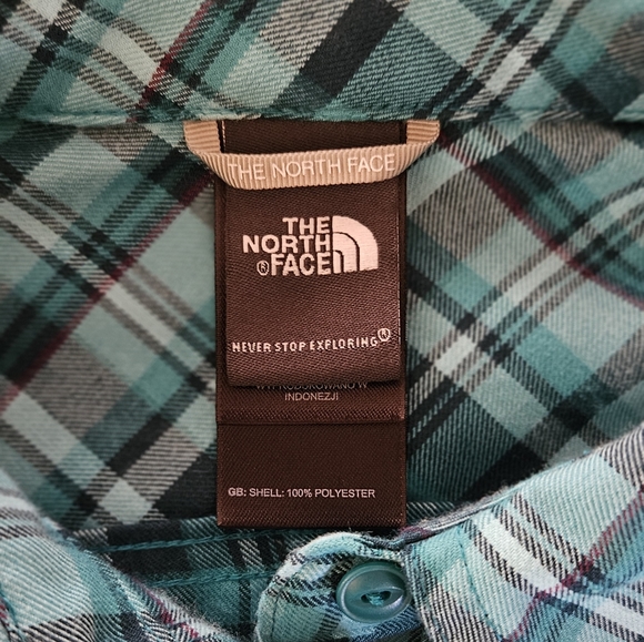 The North Face Button Down - Picture 4 of 6